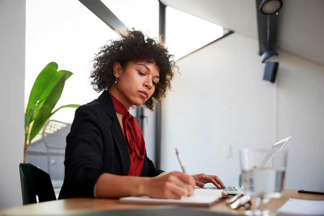 Can a title deed have two names? Can a title deed have two names?