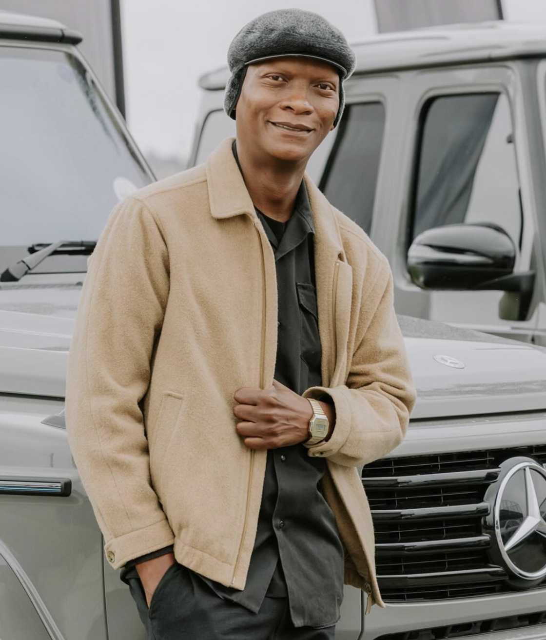 Warren Masemola featured in Mpho Popps' skit Warren Masemola featured in Mpho Popps' skit