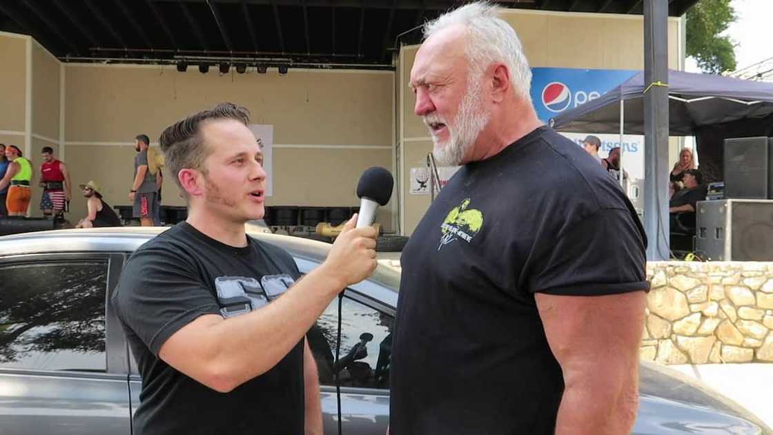 Strongest man alive right now Strongest man alive right now