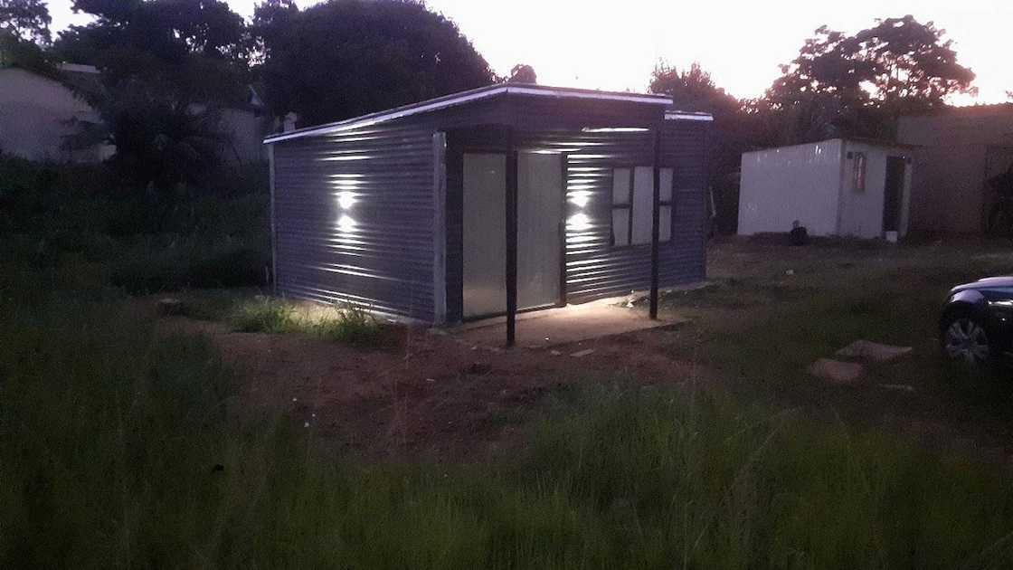 Durban man shares shack renovation online Durban man shares shack renovation online