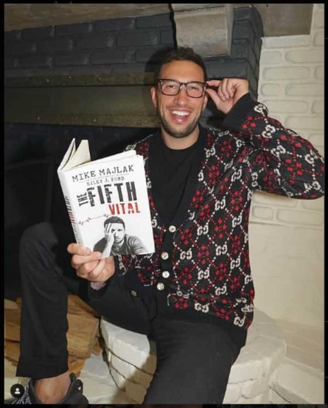 Who is Mike Majlak? Age, girlfriend, height, book, profiles, net worth Who is Mike Majlak? Age, girlfriend, height, book, profiles, net worth