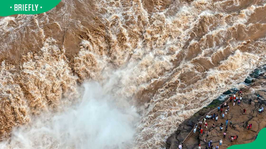 The Hukou waterfall on the Yellow River The Hukou waterfall on the Yellow River