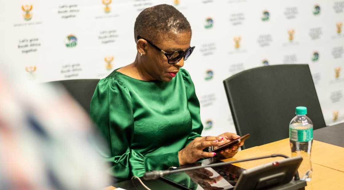 Minister in the Presidency Khumbudzo Ntshavheni will accompany Cyril Ramaphosa to the US Minister in the Presidency Khumbudzo Ntshavheni will accompany Cyril Ramaphosa to the US