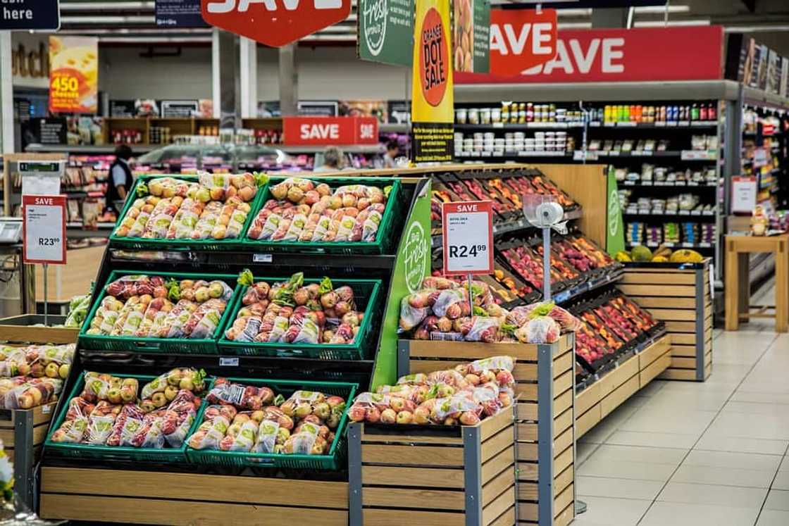 Makro stores Makro stores