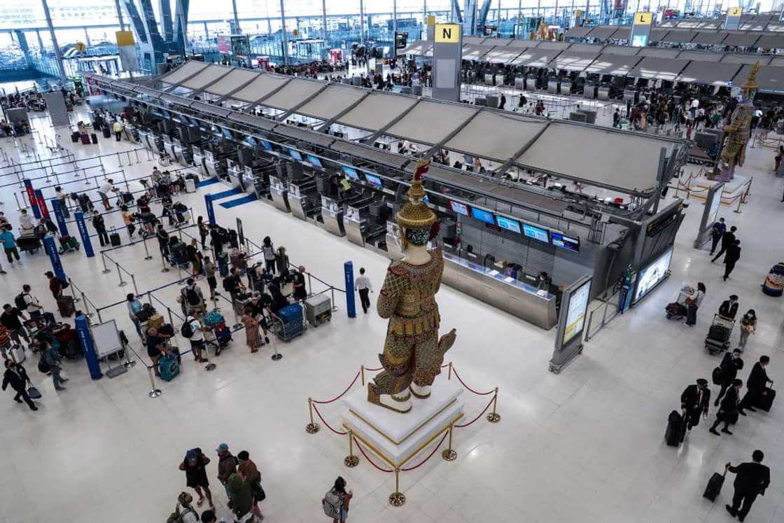 largest airport largest airport