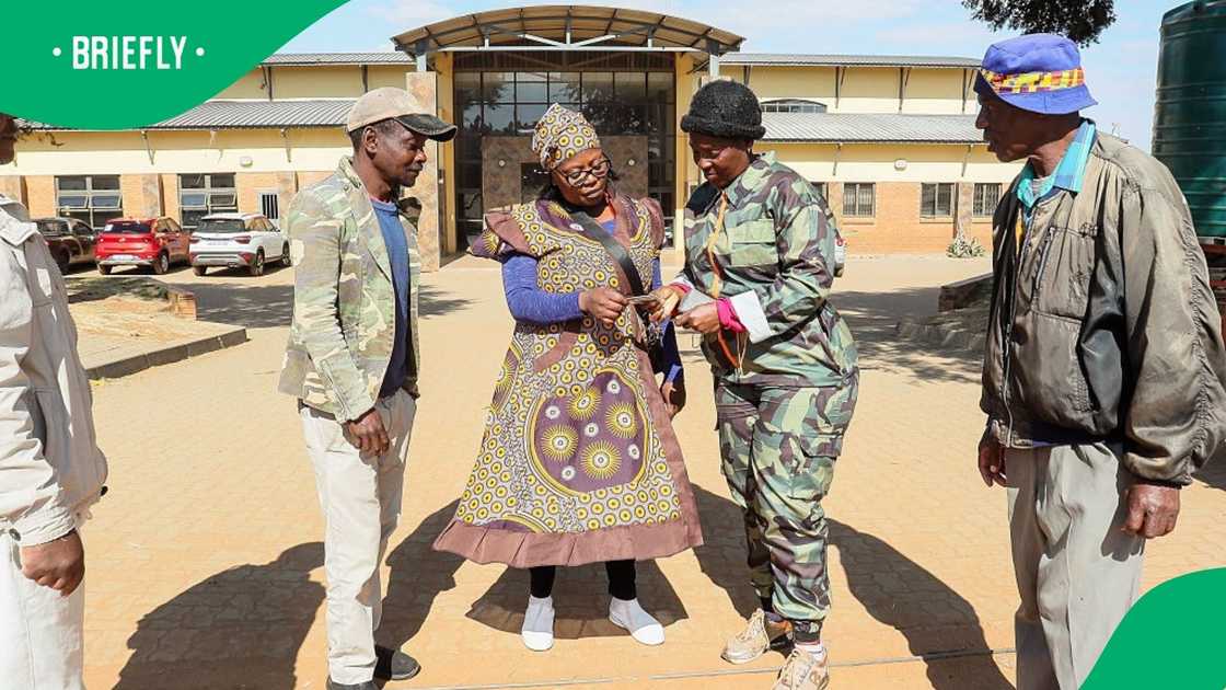 The Public Protector denied that it received complaints from the Zimbabwe Human Rights Commission over healthcare for illegal Zimbabweans The Public Protector denied that it received complaints from the Zimbabwe Human Rights Commission over healthcare for illegal Zimbabweans