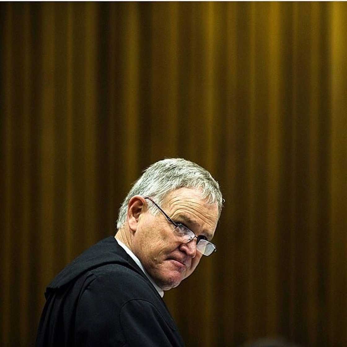 barry roux qualifications