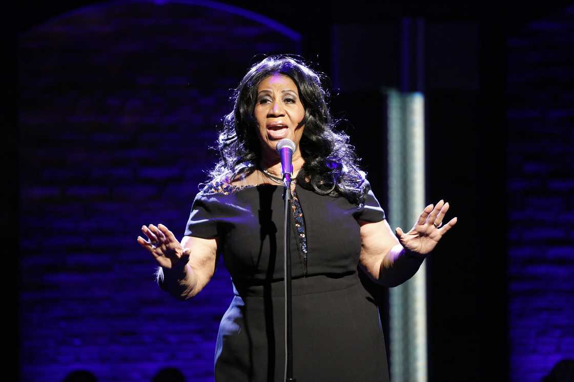 Musical guest Aretha Franklin performs on Late Night with Seth Meyers