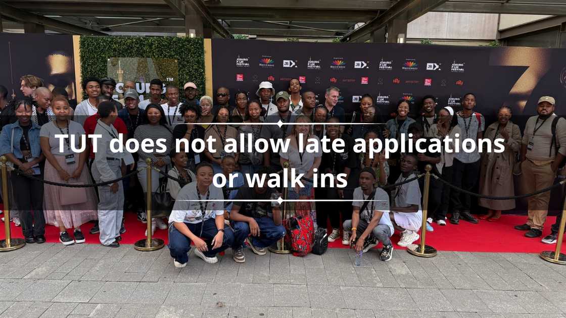 Tshwane University of Technology students and faculty Tshwane University of Technology students and faculty