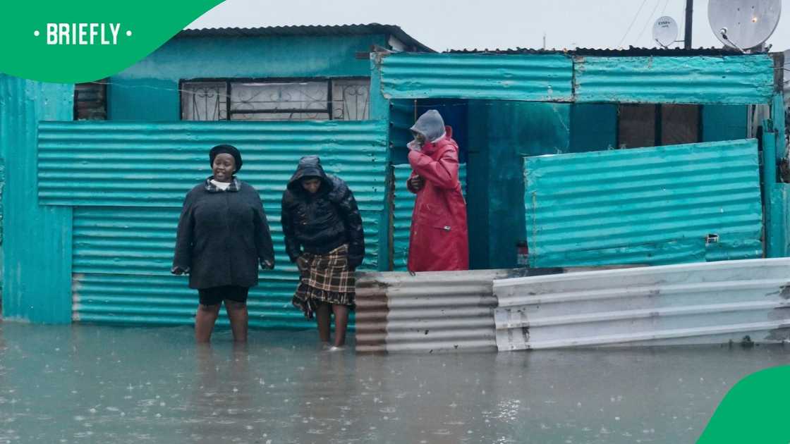 Floods are expected in parts of South Africa as the South African Weather Service issued another Yellow Level Warning 2 Floods are expected in parts of South Africa as the South African Weather Service issued another Yellow Level Warning 2