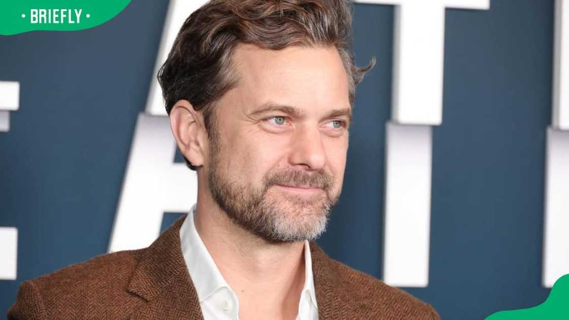 Joshua Jackson attending a movie premiere event