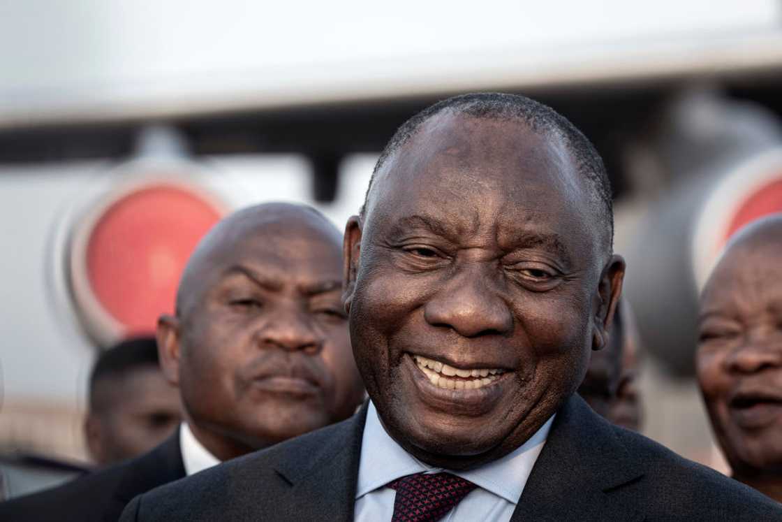 President Cyril Ramaphosa made women happy on Valentine's Day President Cyril Ramaphosa made women happy on Valentine's Day