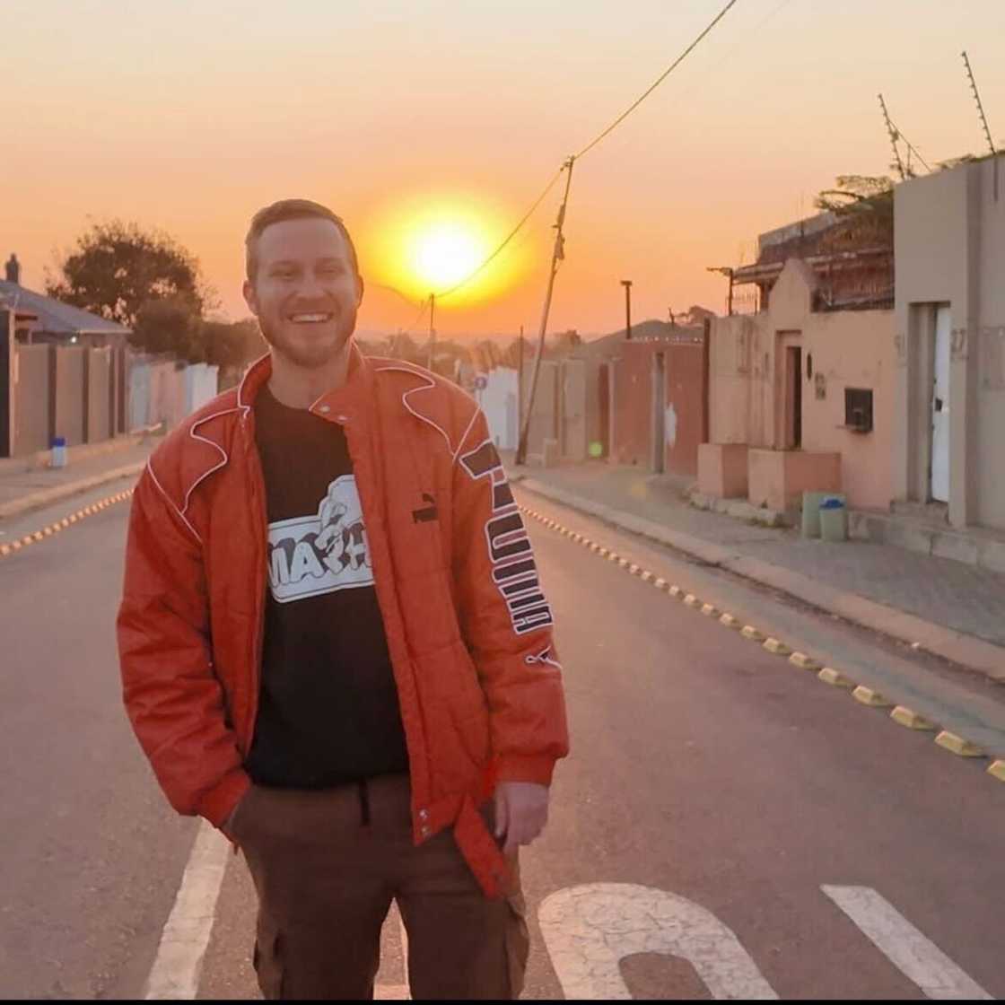 A South African white man showcased a lady's pap nuggets recipe in a video. A South African white man showcased a lady's pap nuggets recipe in a video.