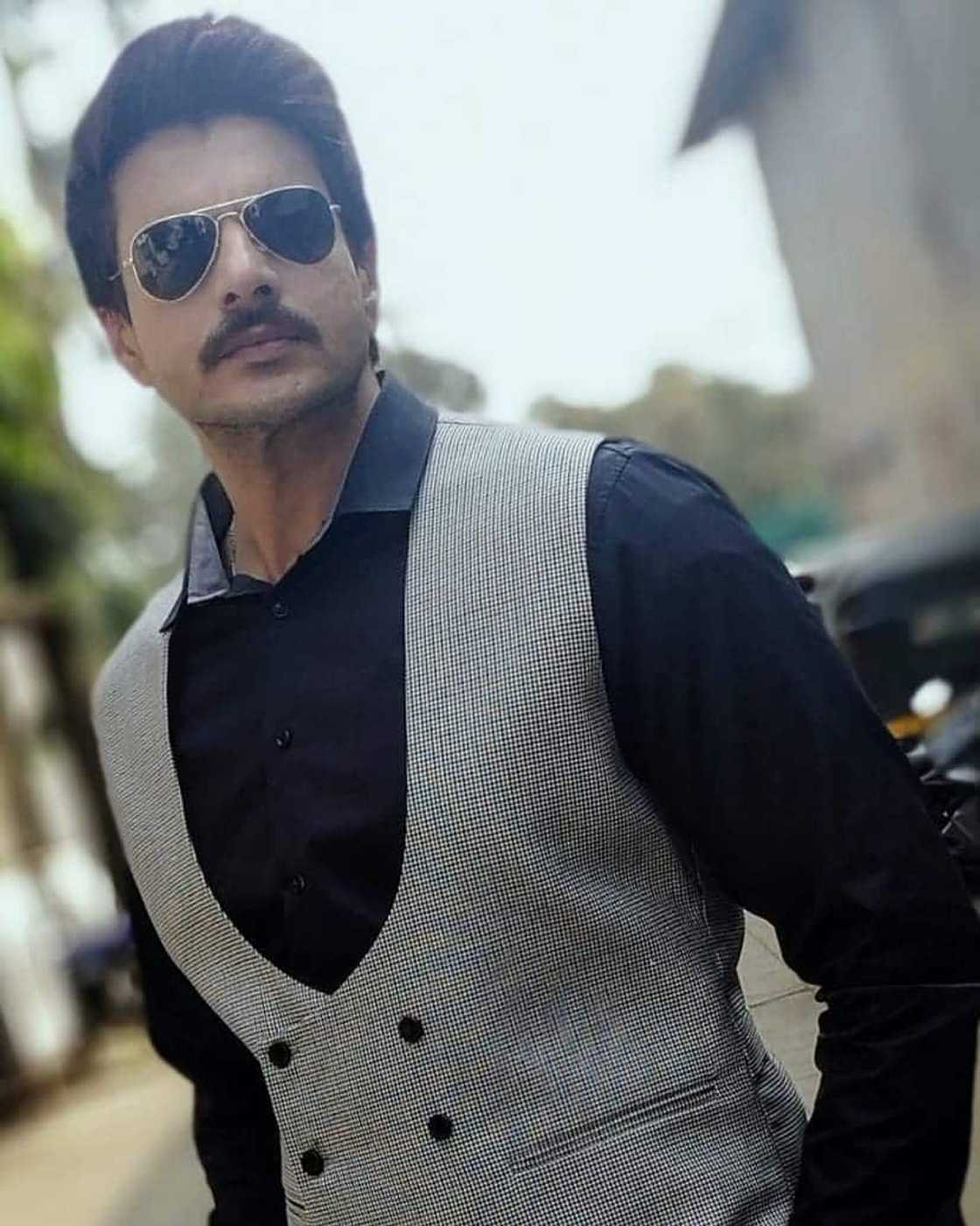 Cost of Love glow tv Cost of Love glow tv