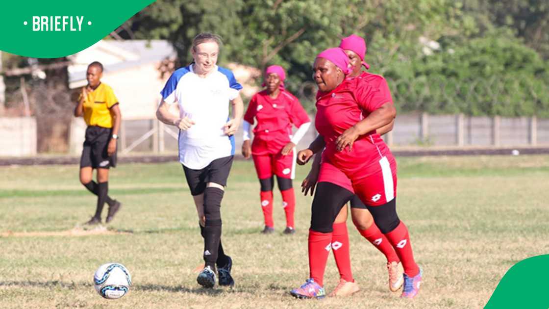Videos of Grannies on the Field: South Africa’s Grannies World Cup Videos of Grannies on the Field: South Africa’s Grannies World Cup
