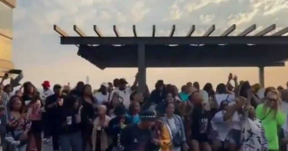 DJ, viral video, dancing, groove, party, music, Mama (Da Capo's Touch), South Africa, trending news DJ, viral video, dancing, groove, party, music, Mama (Da Capo's Touch), South Africa, trending news