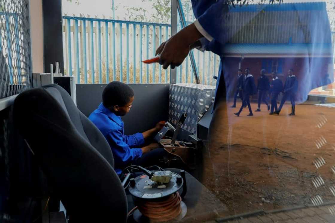For now, the prototype only runs for 10 return trips of 500 metres on a track installed on the grounds of a school For now, the prototype only runs for 10 return trips of 500 metres on a track installed on the grounds of a school
