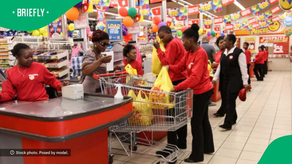 Man made unusual choices in Shoprite trolley dash Man made unusual choices in Shoprite trolley dash