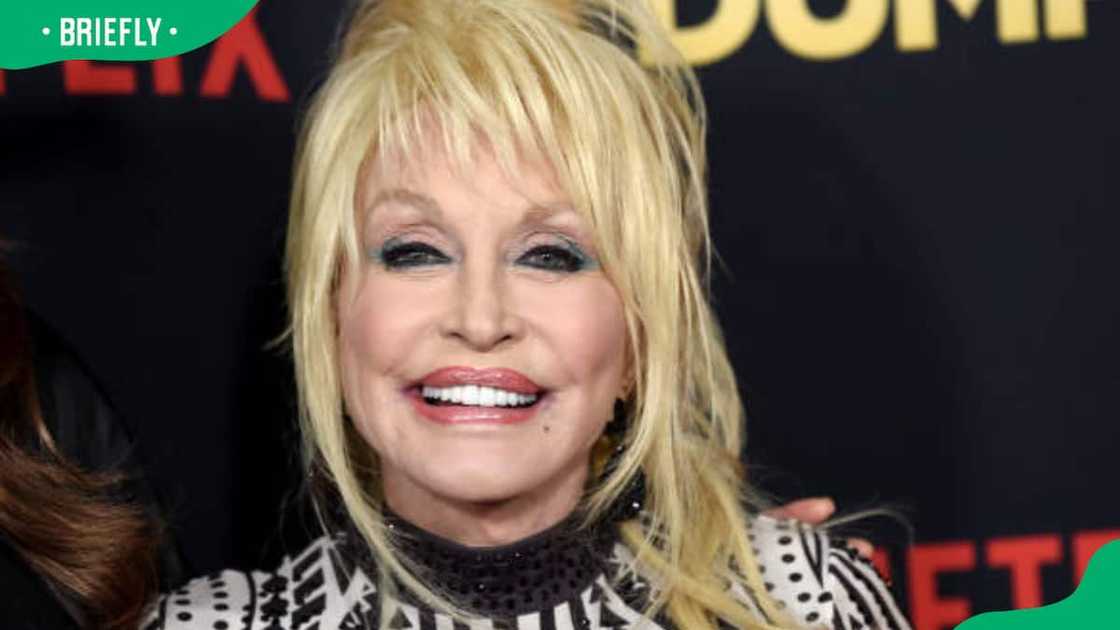 Dolly Parton at the Chinese Theater Dolly Parton at the Chinese Theater