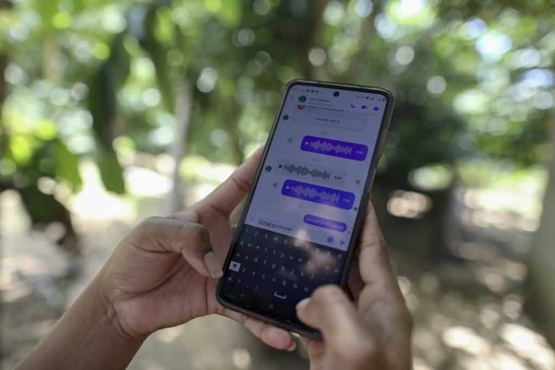 The Linklado app is enabling Brazil's native communities to write with the mix of Latin letters, bars, swoops, accents and other marks used in many Indigenous alphabets The Linklado app is enabling Brazil's native communities to write with the mix of Latin letters, bars, swoops, accents and other marks used in many Indigenous alphabets