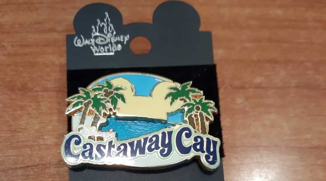 Disney Cruise Line Castaway Cay Mickey Mouse Pin Disney Cruise Line Castaway Cay Mickey Mouse Pin