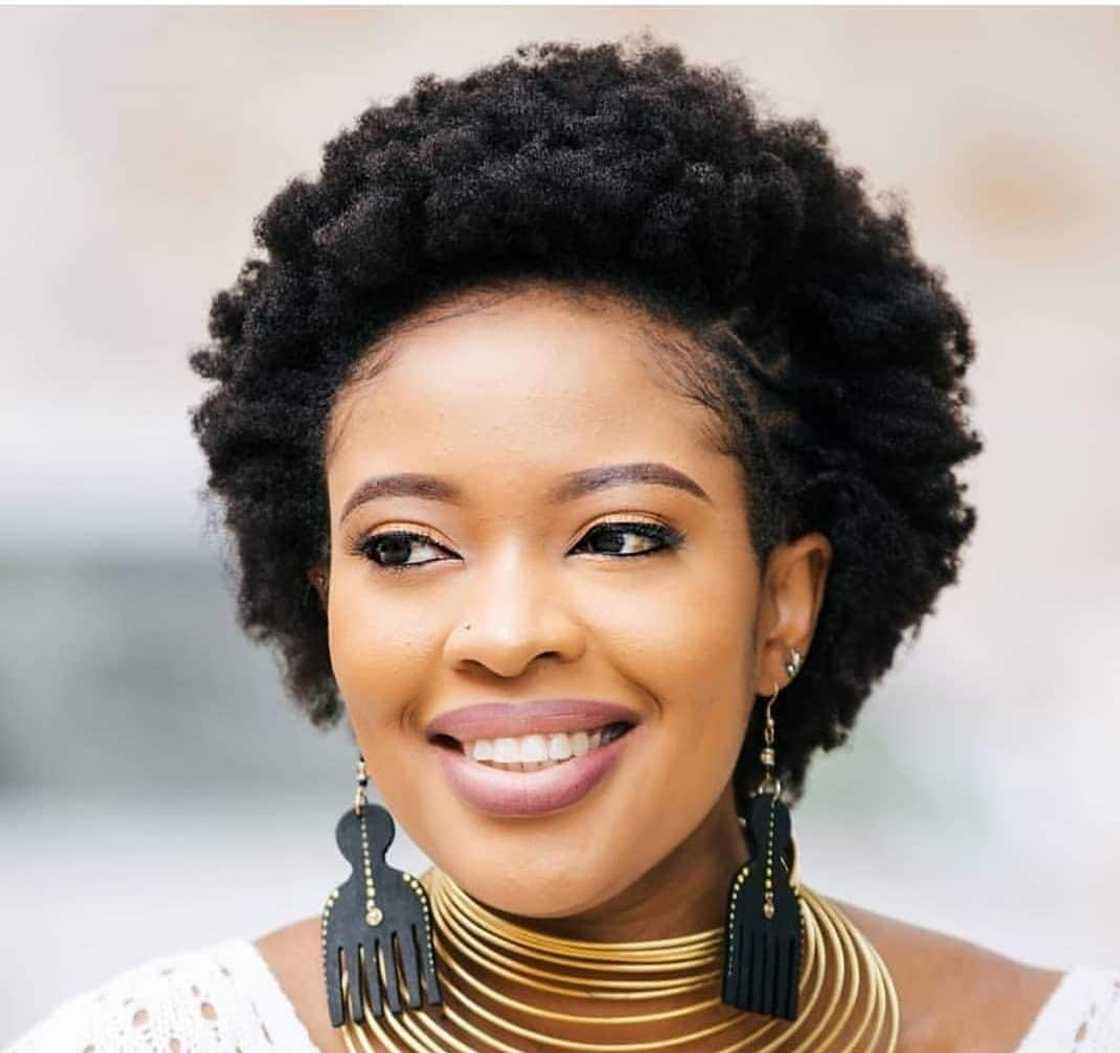 25 Cute short curly hairstyles for black women to try in 2020 25 Cute short curly hairstyles for black women to try in 2020