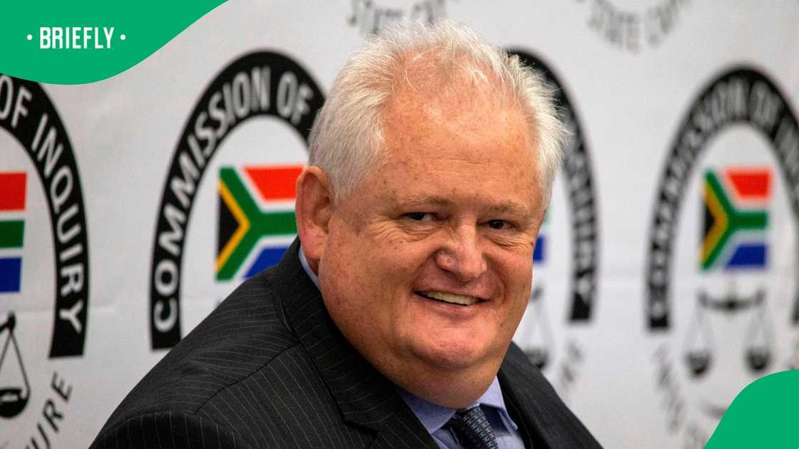 Bosasa's former COO Angelo Agrizzi allegedly bribed Vincent Simith in exchange for his power as a Member of Parliament Bosasa's former COO Angelo Agrizzi allegedly bribed Vincent Simith in exchange for his power as a Member of Parliament