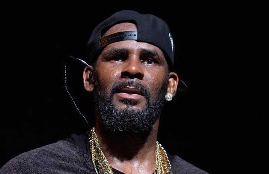 Who is R Kelly engaged to? Who is R Kelly engaged to?