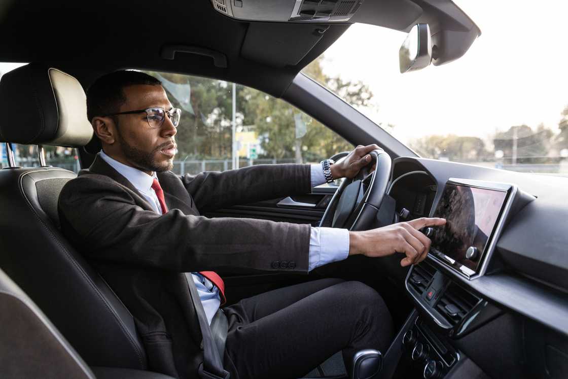 An e-hailing driver's robbery was caught on camera An e-hailing driver's robbery was caught on camera