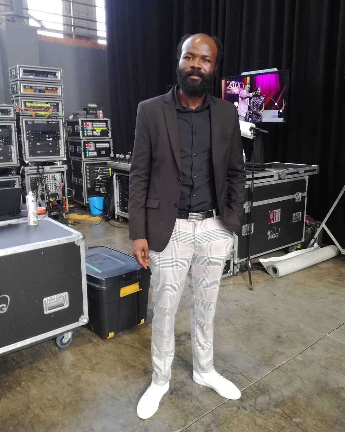 Thulani Mtsweni Thulani Mtsweni