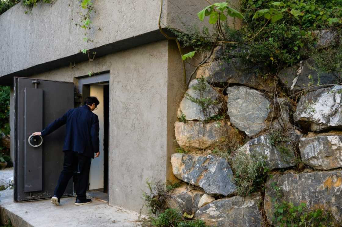 Lee says people who construct nuclear-proof bunkers prefer to keep them secret Lee says people who construct nuclear-proof bunkers prefer to keep them secret