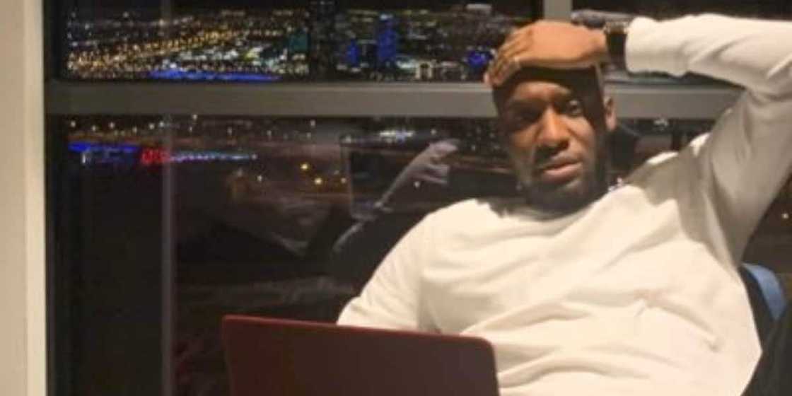 My Friend Wants to Propose to His Girlfriend that I Caught Cheating: Man Seeks Advice, Many React My Friend Wants to Propose to His Girlfriend that I Caught Cheating: Man Seeks Advice, Many React