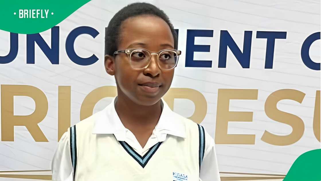 A 2024 matric pupil showed off her rewards for being Gauteng’s top achiever. A 2024 matric pupil showed off her rewards for being Gauteng’s top achiever.