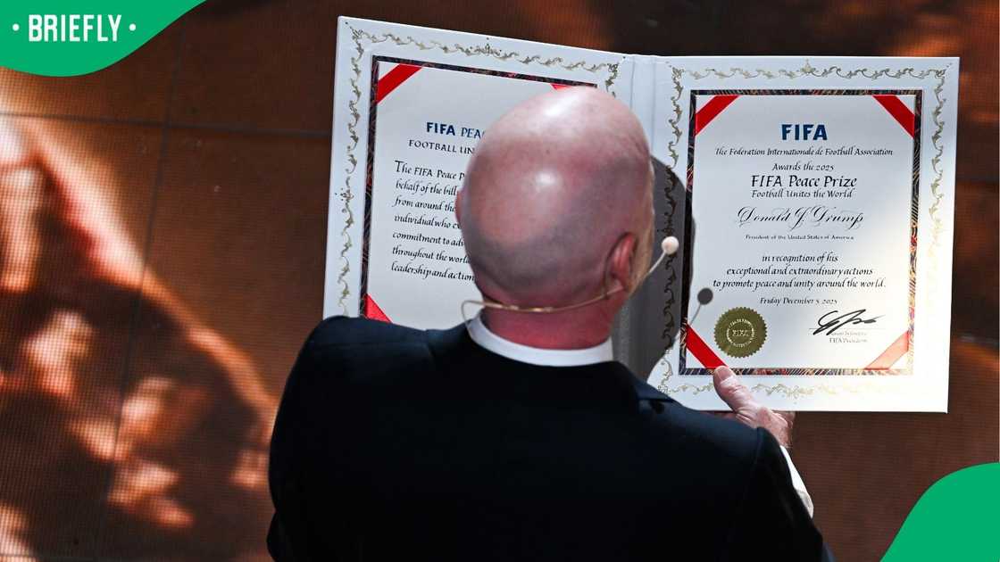 FIFA President Gianni Infantino presents the FIFA Peace Prize to US President Donald Trump FIFA President Gianni Infantino presents the FIFA Peace Prize to US President Donald Trump