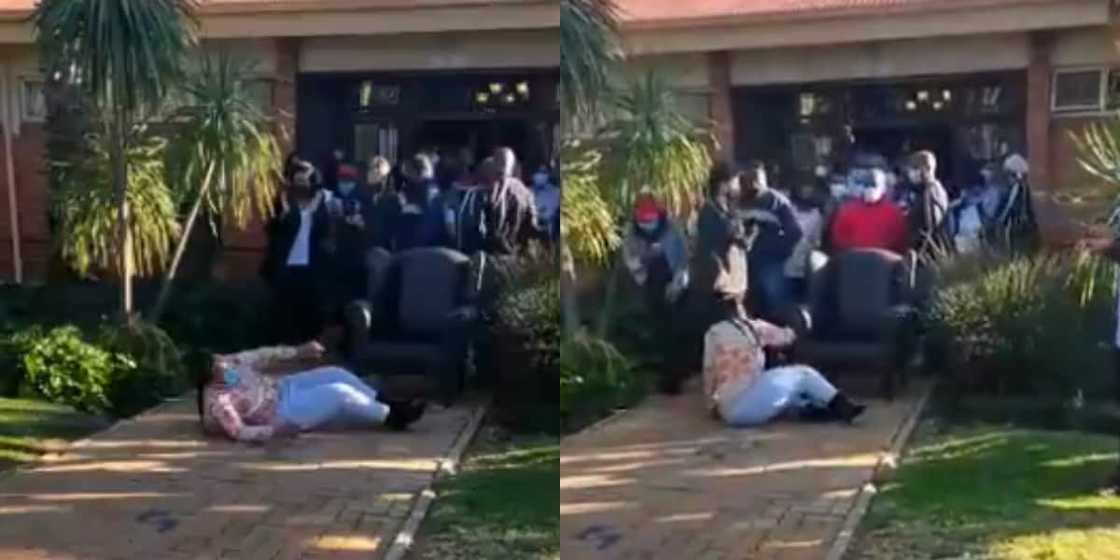 Angry parents literally carry principal out of office, accuse her of ruining school Angry parents literally carry principal out of office, accuse her of ruining school