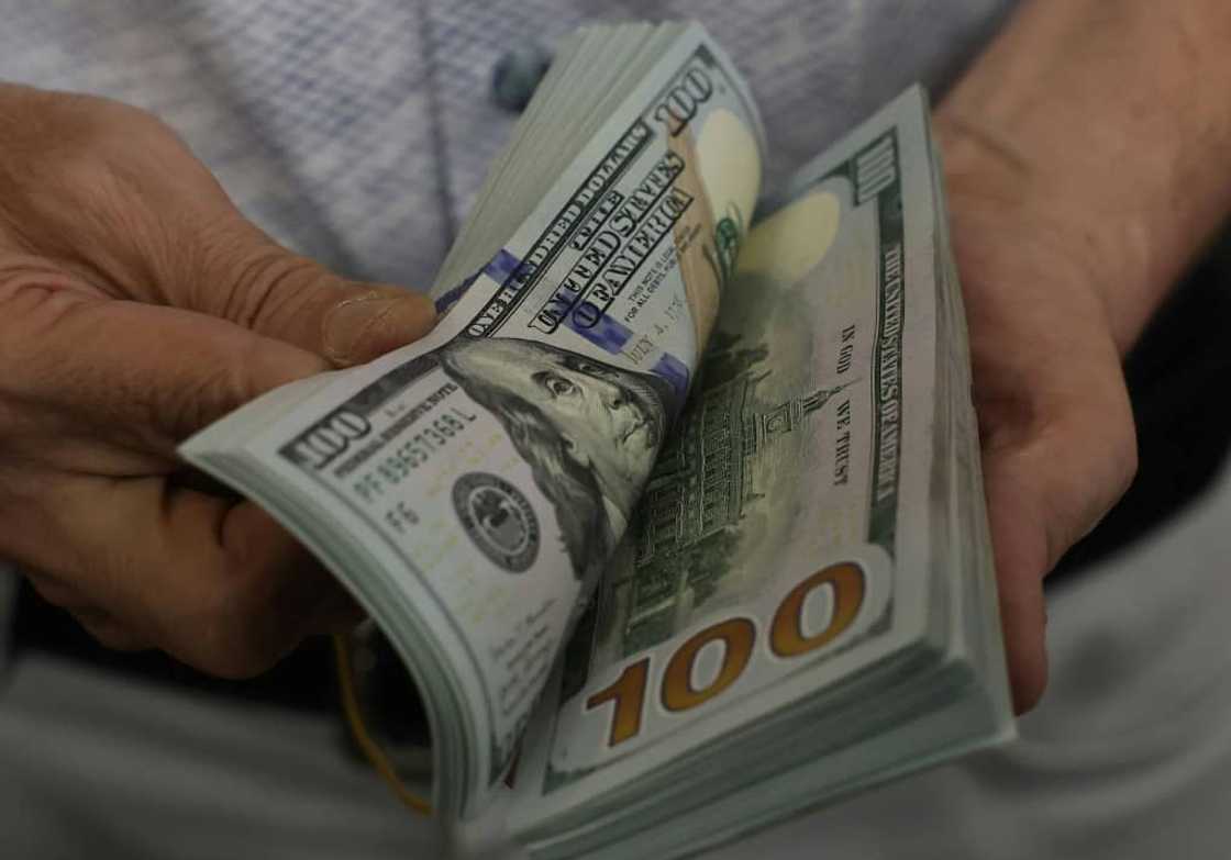 The dollar is weakening against its peers on expectations the Federal Reserve has come to the end of its rate-hiking cycle, while talk is growing of a cut early in the new year The dollar is weakening against its peers on expectations the Federal Reserve has come to the end of its rate-hiking cycle, while talk is growing of a cut early in the new year