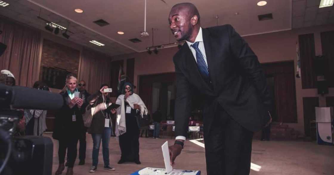 Maimane's One SA to Contest Elections with Independent Candidates Maimane's One SA to Contest Elections with Independent Candidates