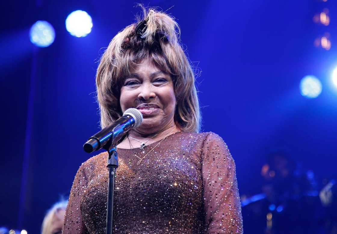How many children did Tina Turner give birth to? How many children did Tina Turner give birth to?