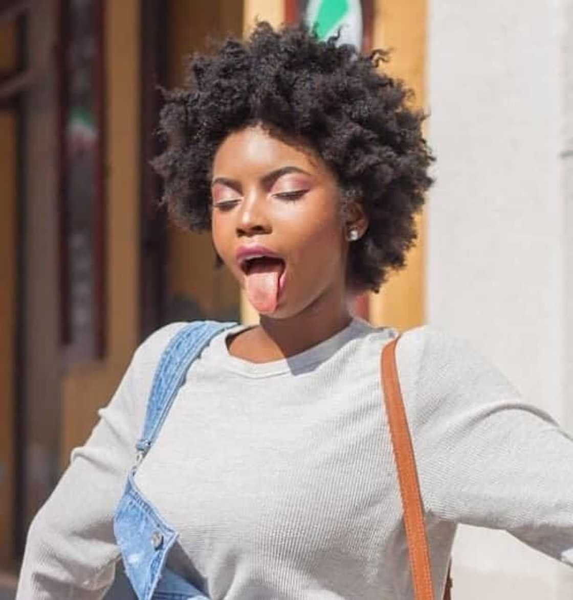 25 Cute short curly hairstyles for black women to try in 2020 25 Cute short curly hairstyles for black women to try in 2020