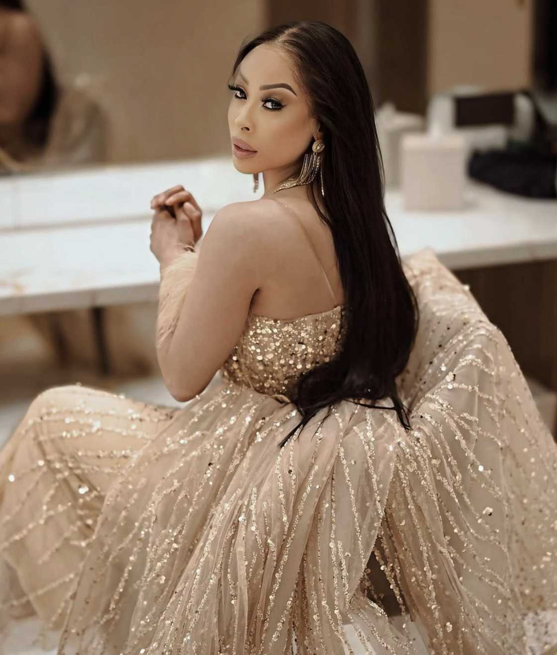 Fans gushed over Khanyi Mbau's new look Fans gushed over Khanyi Mbau's new look