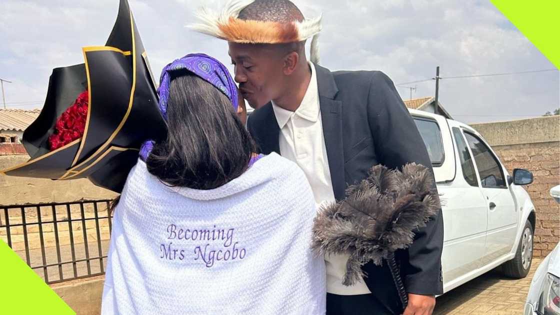 Kaizer Chiefs star Nkosingiphile Ngcobo gets married ahead of Amakhosi's Premier Soccer League opener against Marumo Gallants this weekend. Photo: mshini_ngcobo37. Kaizer Chiefs star Nkosingiphile Ngcobo gets married ahead of Amakhosi's Premier Soccer League opener against Marumo Gallants this weekend. Photo: mshini_ngcobo37.