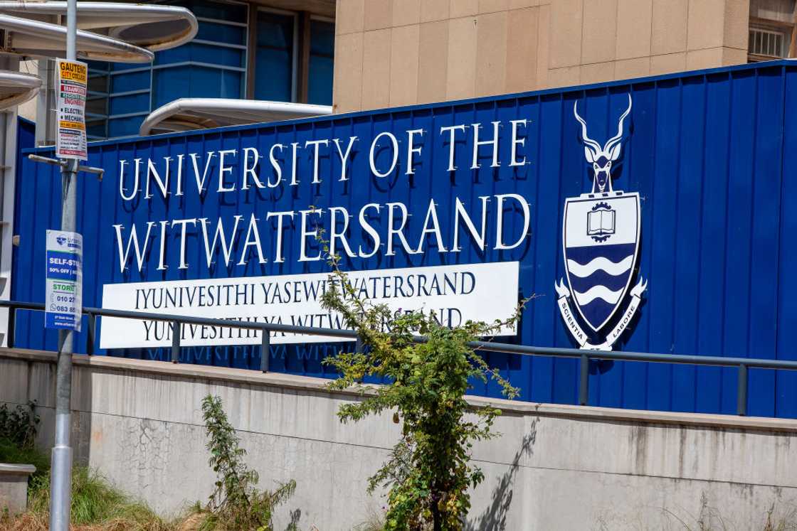 One of the entrances of Wits University.