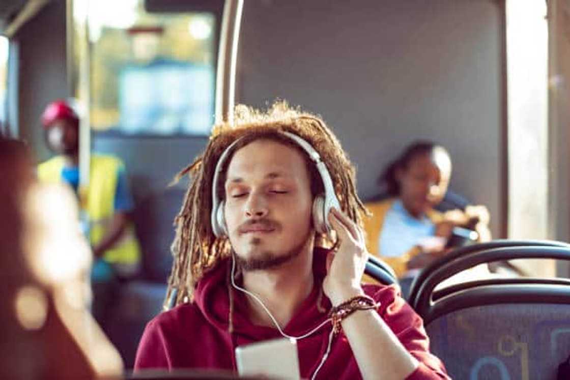 What are the 3 types of dreadlocks? What are the 3 types of dreadlocks?