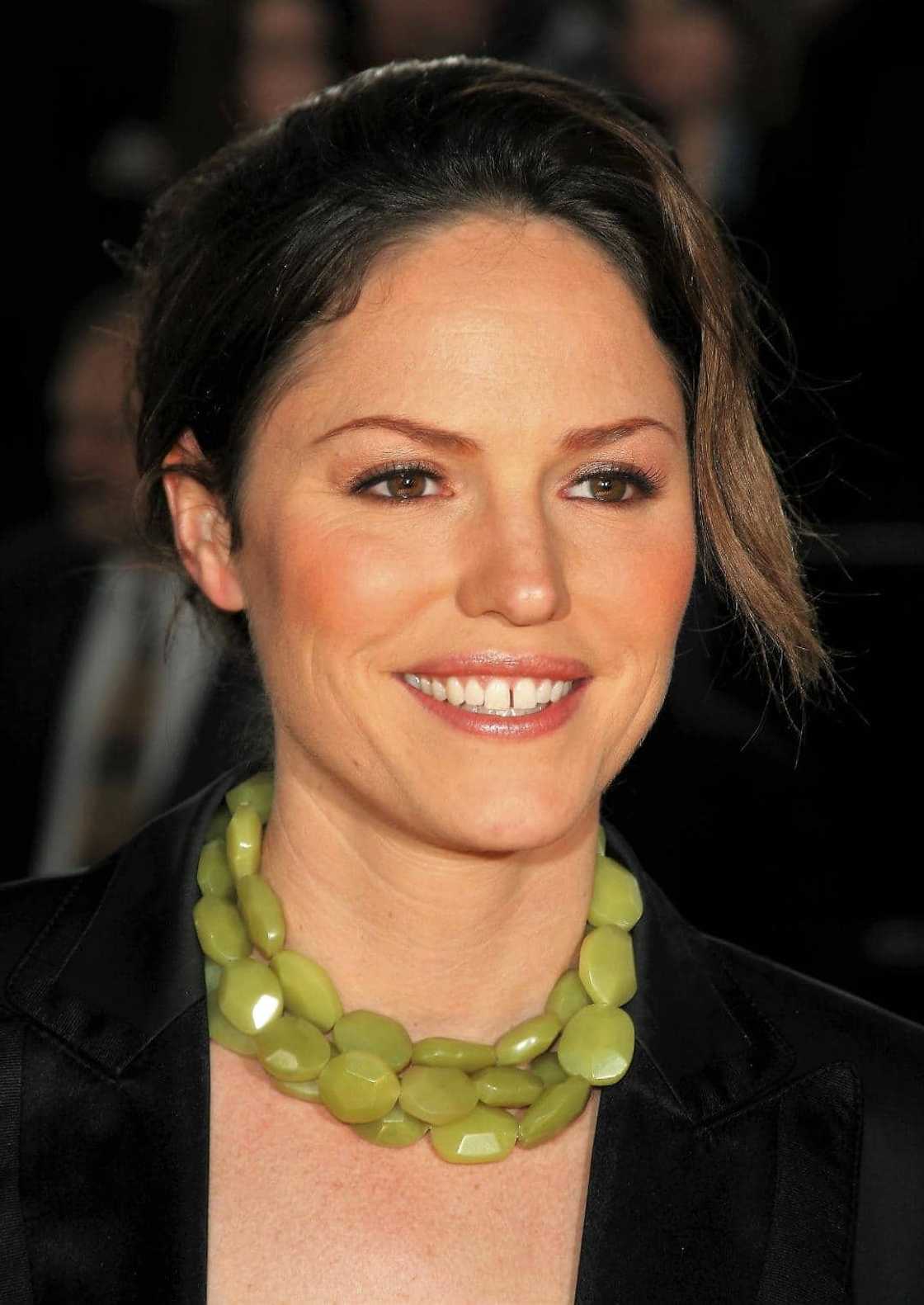 Jorja Fox biography