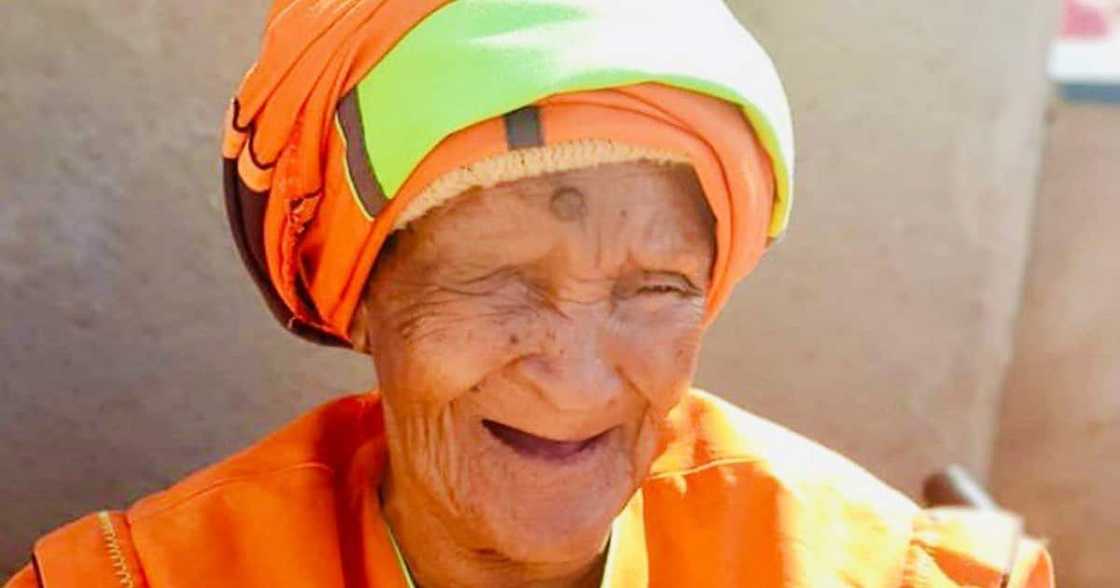 What a Blessing: Lady, 103, Regains Sight After Losing It for 6 Years What a Blessing: Lady, 103, Regains Sight After Losing It for 6 Years