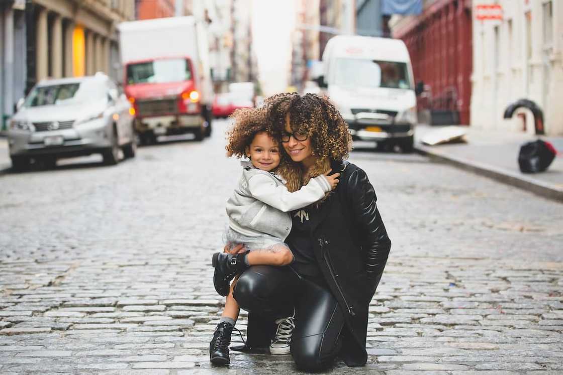 Child traveling with one parent South Africa 2020