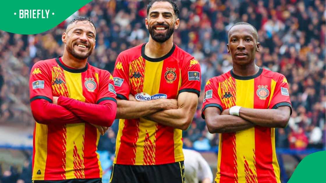 Bafana Bafana star Elias Mokwana wins the league for ES Tunis. Bafana Bafana star Elias Mokwana wins the league for ES Tunis.