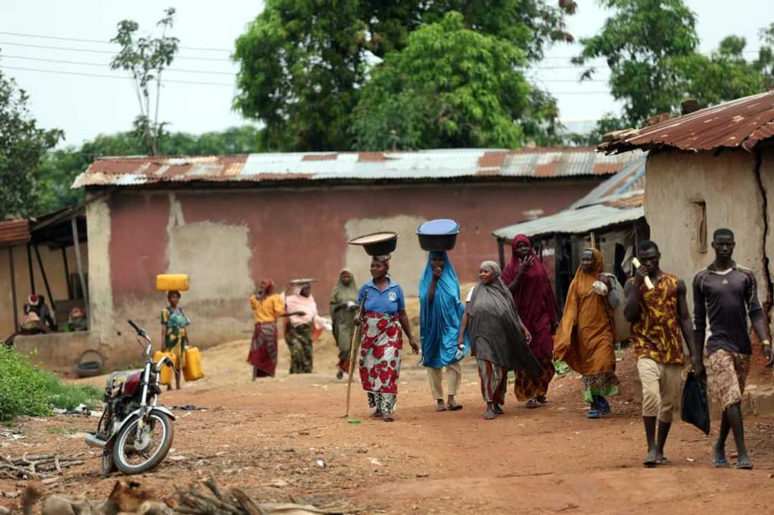 Mini-grids are small power stations usually supplying rural communities Mini-grids are small power stations usually supplying rural communities