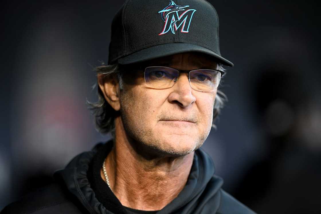 Does Larry Bird have a wife and family? Does Larry Bird have a wife and family?