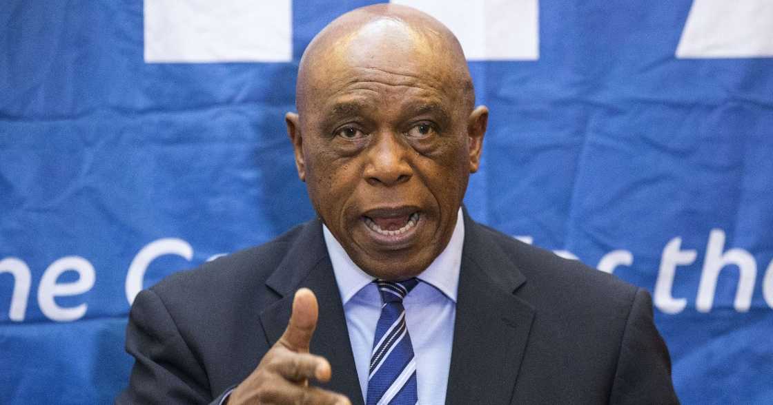 Tokyo Sexwale: Hawks investigating alleged R41 quadrillion stolen in SA Tokyo Sexwale: Hawks investigating alleged R41 quadrillion stolen in SA